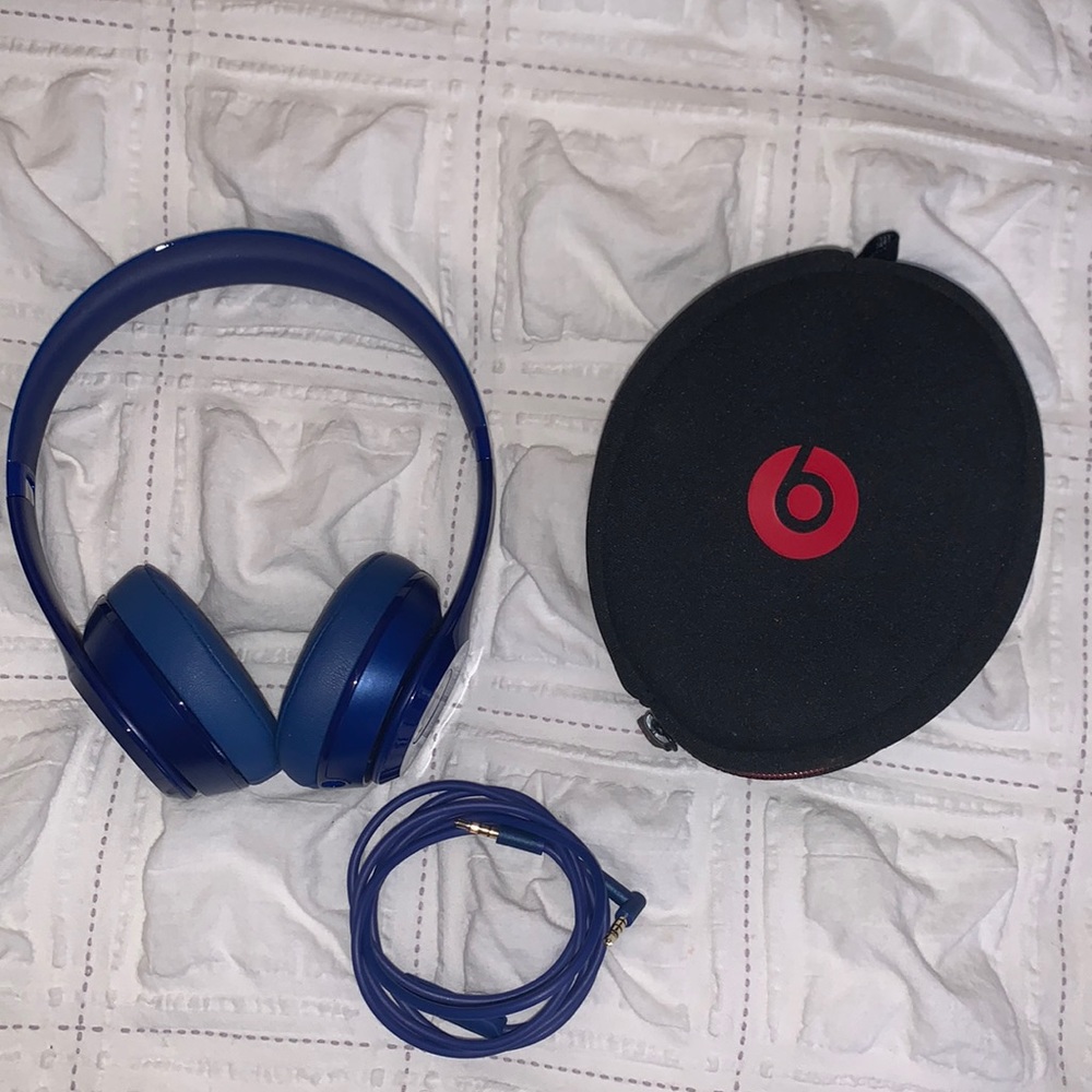 Beats by Dre Solo blue headphones